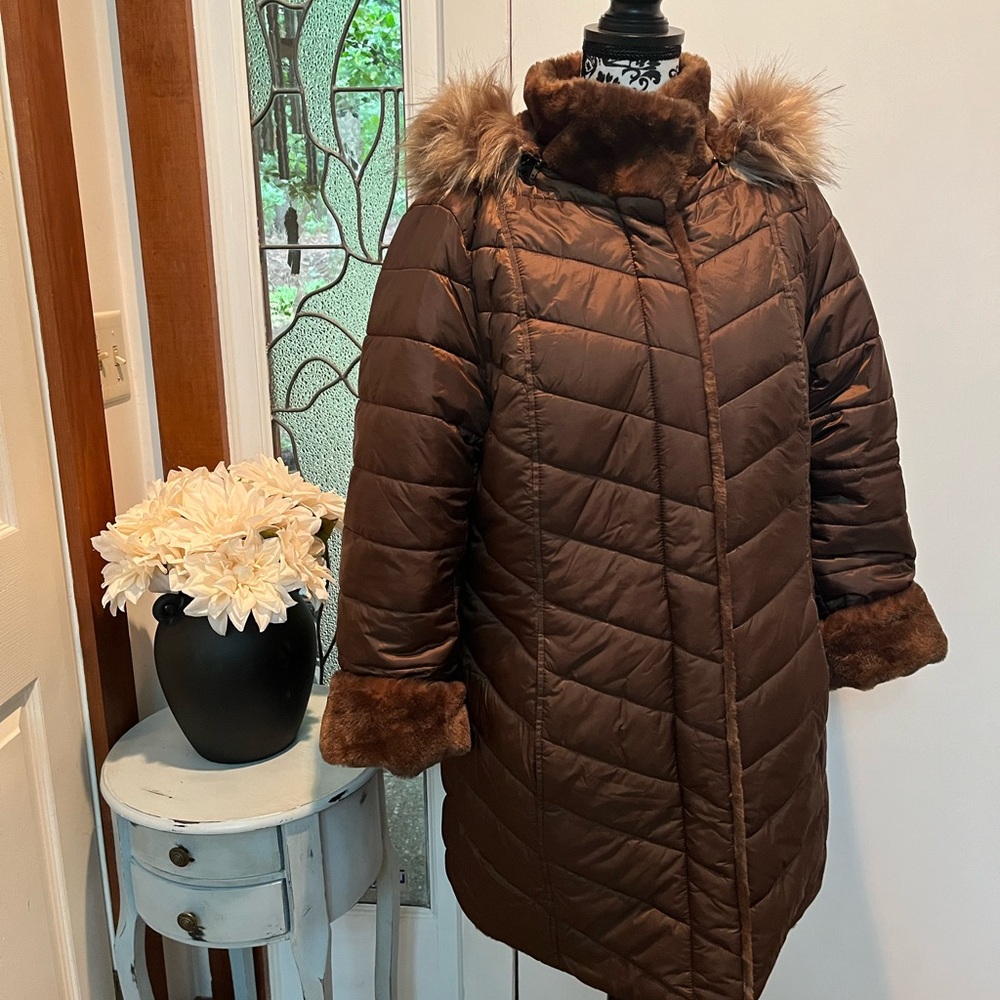 Dennis Basso Women's Brown Quilted Coat Reversible with Faux Fur Trim Medium